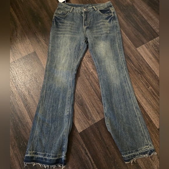 JELLO JELLO SM Gold-detailed Embroidery Washed Jeans - Picture 1 of 7